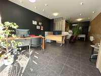 Bureaux et commerces 4 pièces