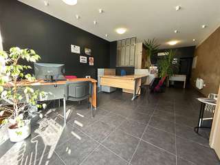 Bureaux et commerces 4 pièces