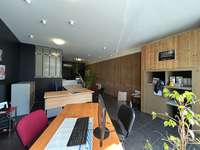 Bureaux et commerces 4 pièces