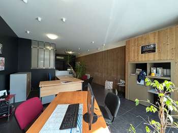 Bureaux et commerces 4 pièces