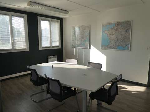 Bureaux et commerces La Roche-sur-Yon 85