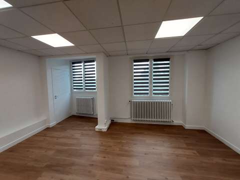 Bureaux et commerces La Roche-sur-Yon 85