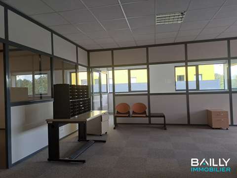 Bureaux et commerces La Roche-sur-Yon 85