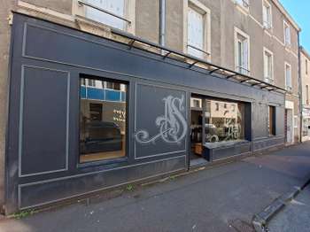 Bureaux et commerces La Roche-sur-Yon 85