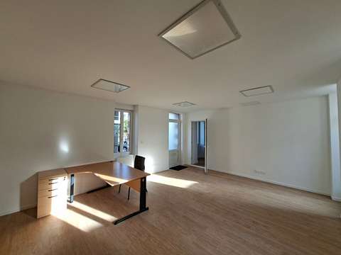 Bureaux et commerces La Roche-sur-Yon 85