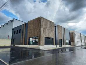 Location Bureaux et commerces 422 m&sup2;La Roche-Sur-Yon Zi Sud