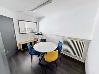 Bureaux et commerces 4 pièces