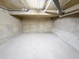 Bureaux et commerces 4 pièces
