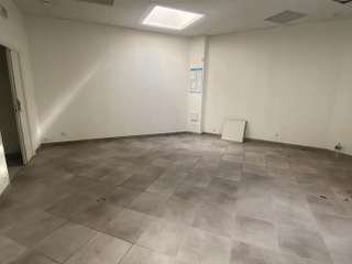 Bureaux et commerces 2 pièces