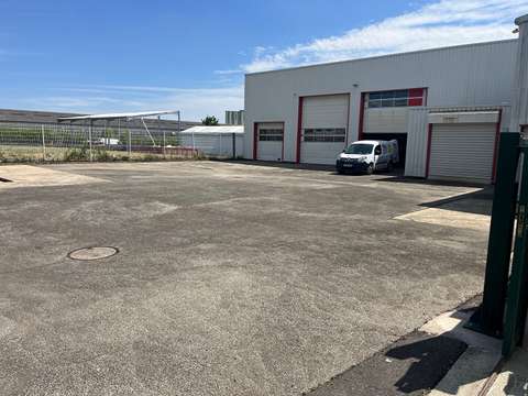 Bureaux et commerces Laval 53