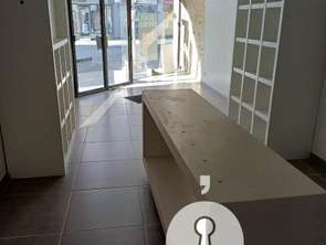 Location Bureaux et commerces 110 m&sup2;Laval