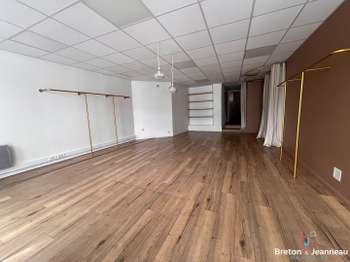 Location Bureaux et commerces 43 m&sup2;Laval