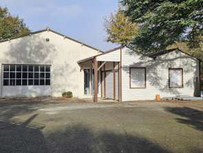 Location Bureaux et commercesLe Cellier