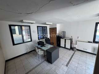 Bureaux et commerces 3 pièces Bureaux et commerces 3 pièces