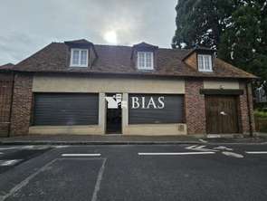 Location Bureaux et commerces 90 m&sup2;Le Neubourg