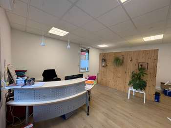 Location Bureaux et commerces 425 m&sup2;Le Plessis-Grammoire