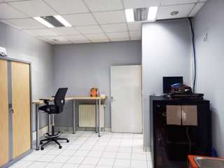 Bureaux et commerces 2 pièces