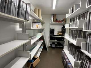 Bureaux et commerces 4 pièces