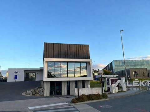 Bureaux et commerces 4 pièces Les Herbiers 85