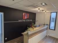 Bureaux et commerces 4 pièces