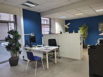 Bureaux et commerces Les Herbiers 85