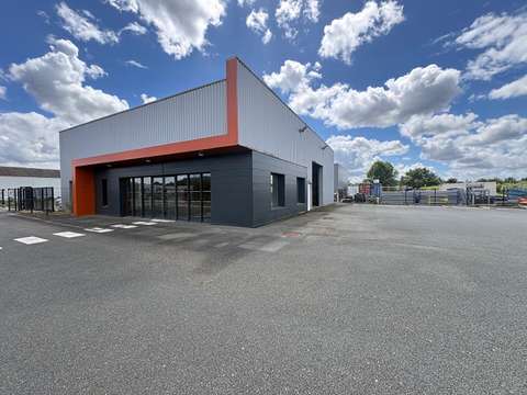Bureaux et commerces Les Ponts-de-Cé 49
