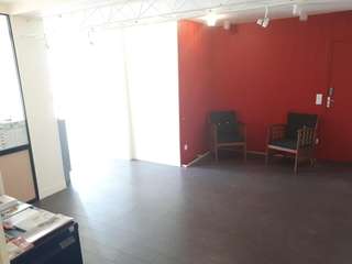 Bureaux et commerces 2 pièces