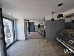 Location Bureaux et commerces 300 m&sup2;Loches
