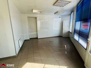 Bureaux et commerces 7 pièces