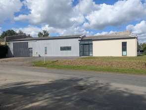 Location Bureaux et commerces 300 m&sup2;Maen-Roch