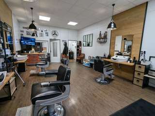 Bureaux et commerces 4 pièces