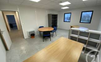 Photo Bureaux et commerces Malville