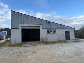 Location Bureaux et commerces 295 m&sup2;Martinvast