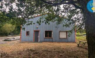 Photo Bureaux et commerces Maxent