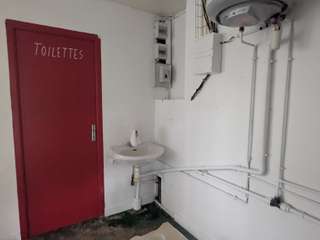 Bureaux et commerces 2 pièces