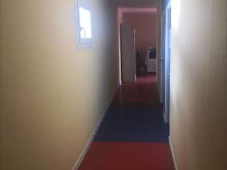 Bureaux et commerces 5 pièces