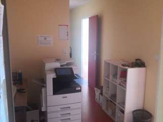 Bureaux et commerces 5 pièces