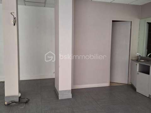 Bureaux et commerces 2 pièces