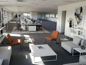 Location Bureaux et commerces 500 m&sup2;Melesse