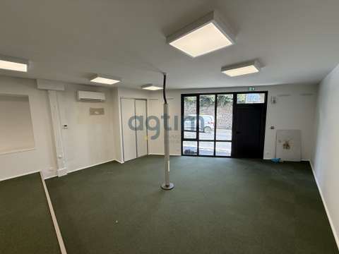 Bureaux et commerces Montaigu 85