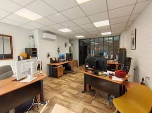 Photo Bureaux et commerces Montaigu