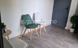 Photo Bureaux et commerces Montville