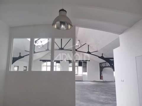 Bureaux et commerces 7 pièces