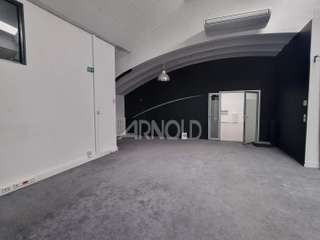 Bureaux et commerces 7 pièces