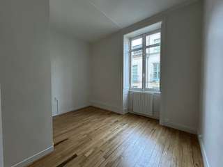 Bureaux et commerces 5 pièces