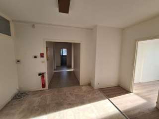 Bureaux et commerces 7 pièces