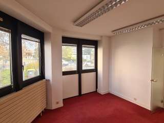 Bureaux et commerces 7 pièces