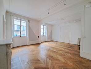 Location Bureaux et commerces 100 m&sup2;Nantes
