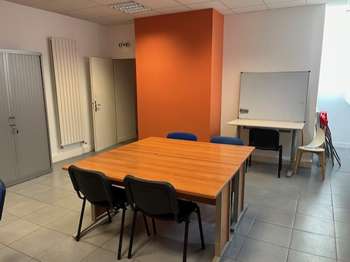 Bureaux et commerces 1 pièce