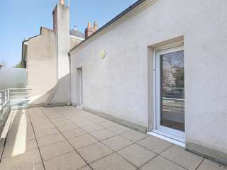 Bureaux et commerces 5 pièces